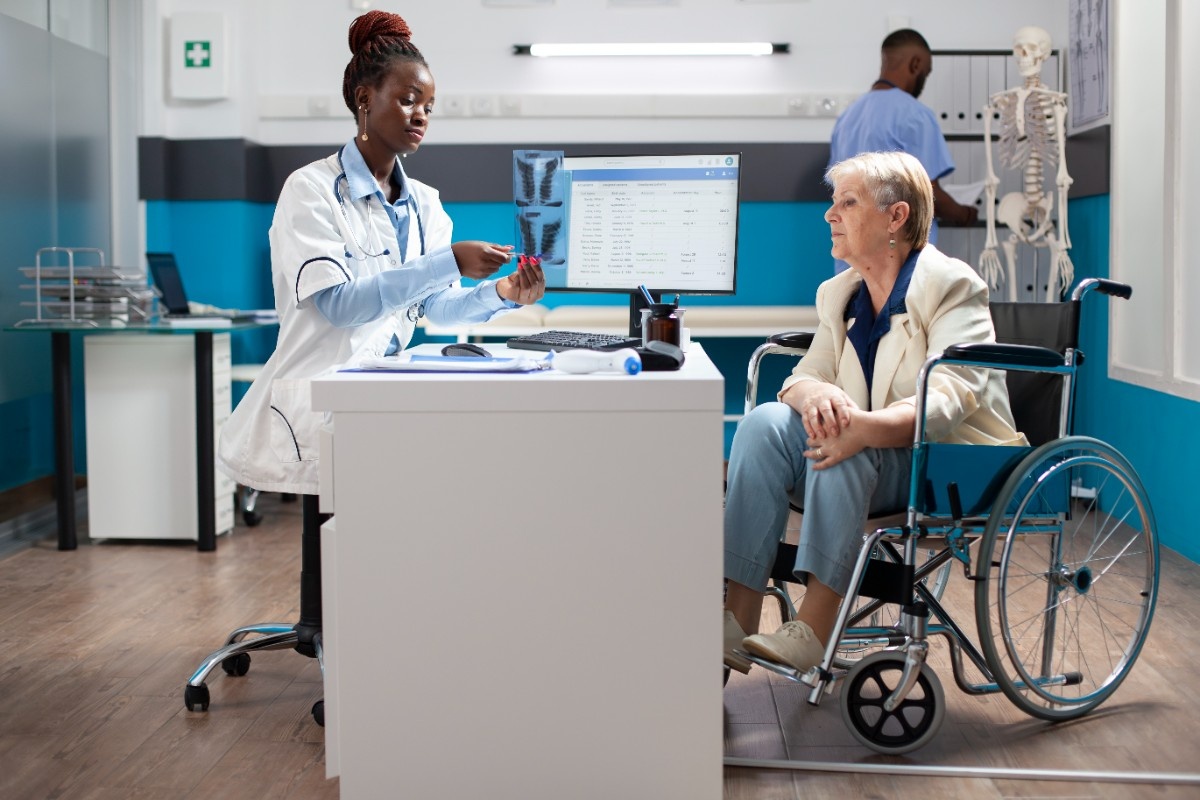 Medical Equipment & Hospital Furniture